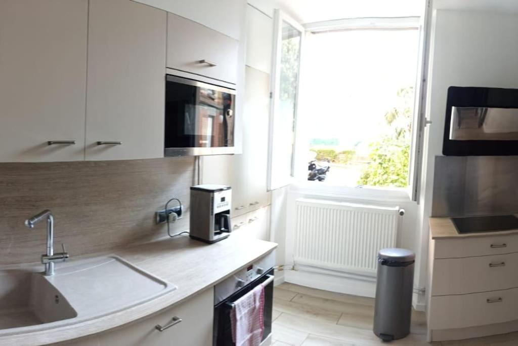 Ferienwohnung Suresnes : 2 Pieces Cosy Exterior foto